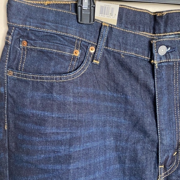 Men! NWT Levi's 541 Athletic Taper Jeans Dark Wash size 40x32 - Picture 4 of 9